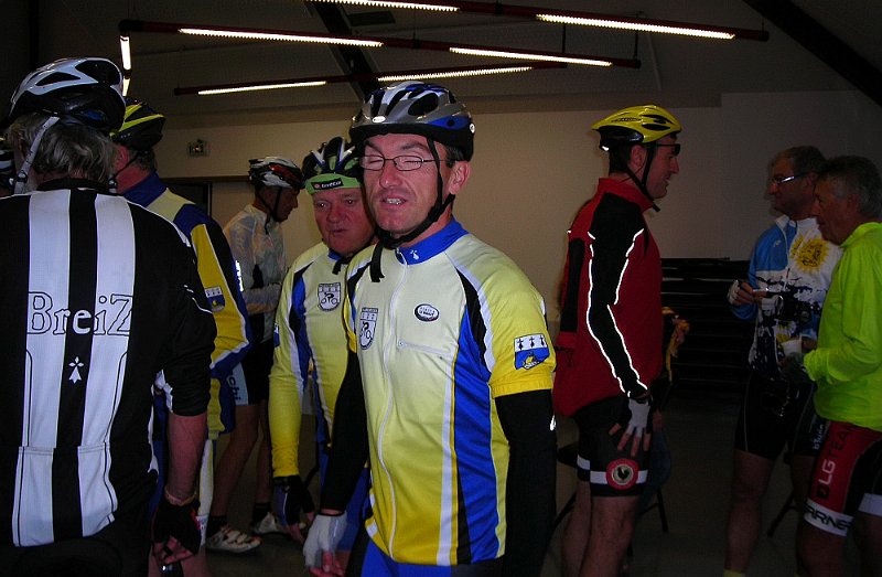 2011-09-25 04 Pas encore tout a fait reveille a Ploemeur.JPG